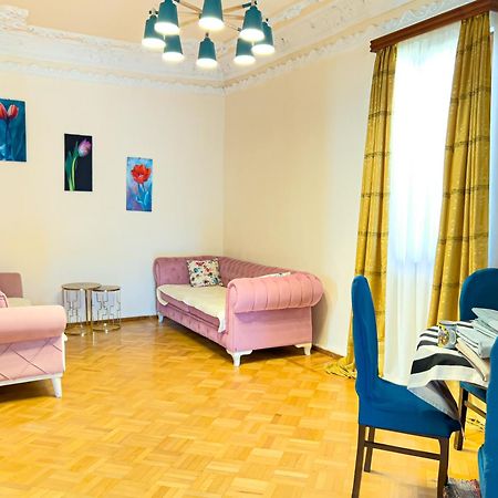 Apartment Deme Кутаїсі Екстер'єр фото