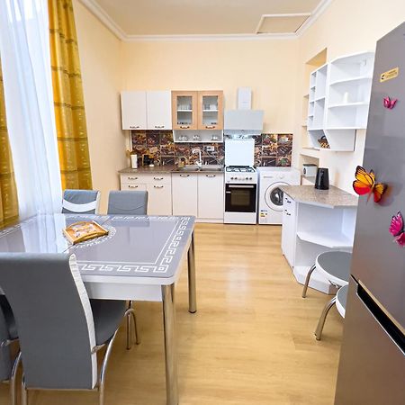 Apartment Deme Кутаїсі Екстер'єр фото